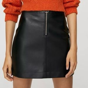 Aritzia Wilfred Free Roxanne Skirt